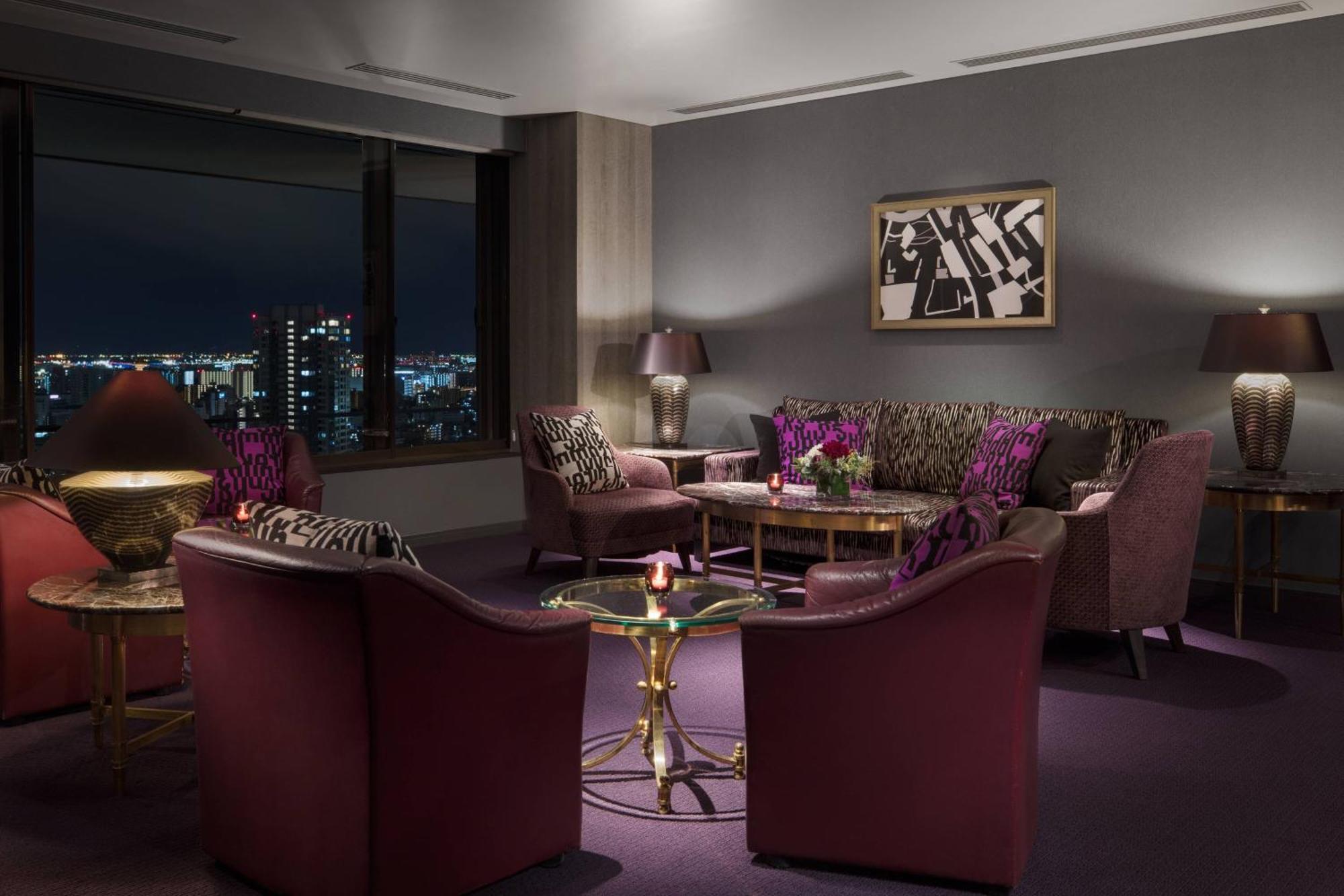 Executive King Room Club Lounge Access